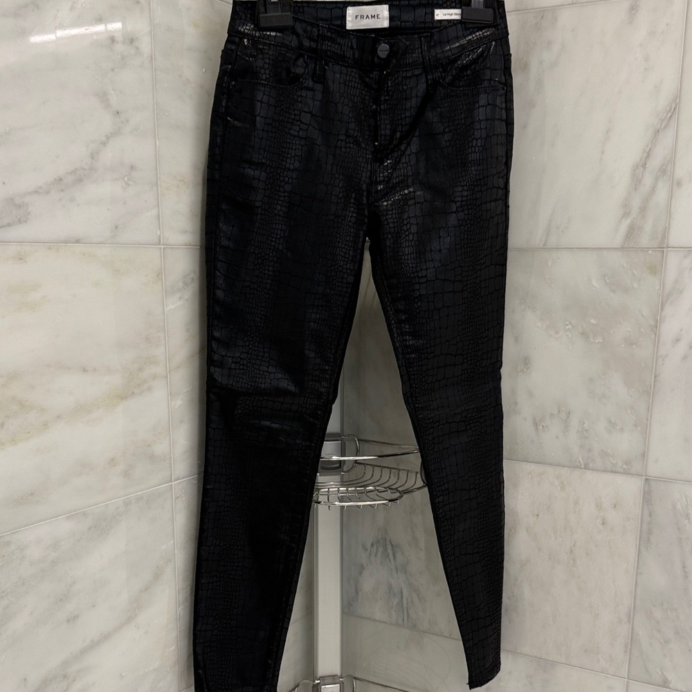 Frame Denim Black Cropped Jeans